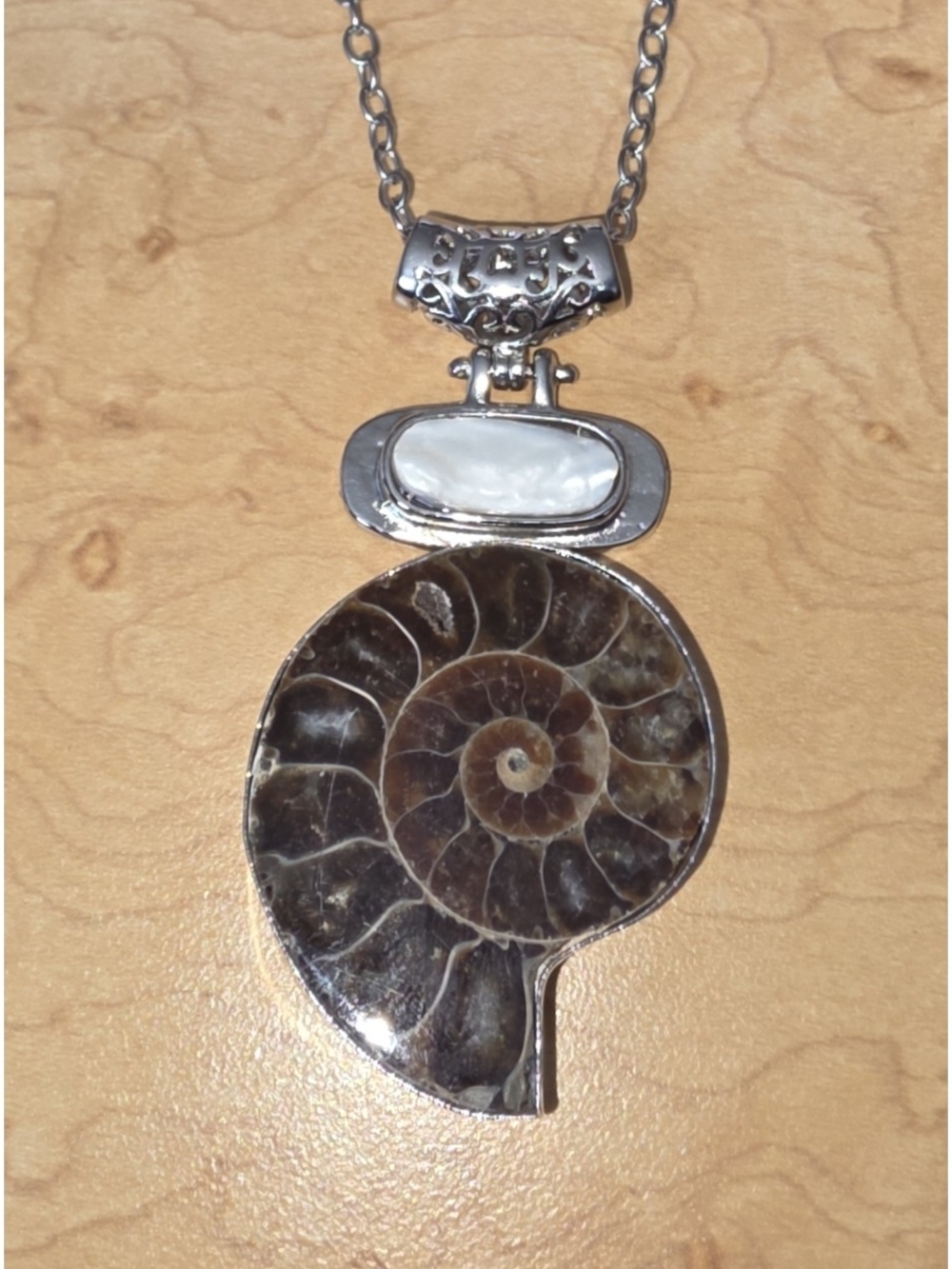 Vintage Y2K Ammonite Fossil Pendant Necklace - Mother of Pearl Accent Boho State